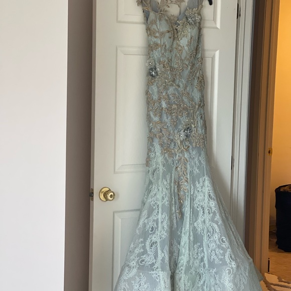 🔥 Beautiful and Glamorous Tarik ediz gown - Picture 3 of 14